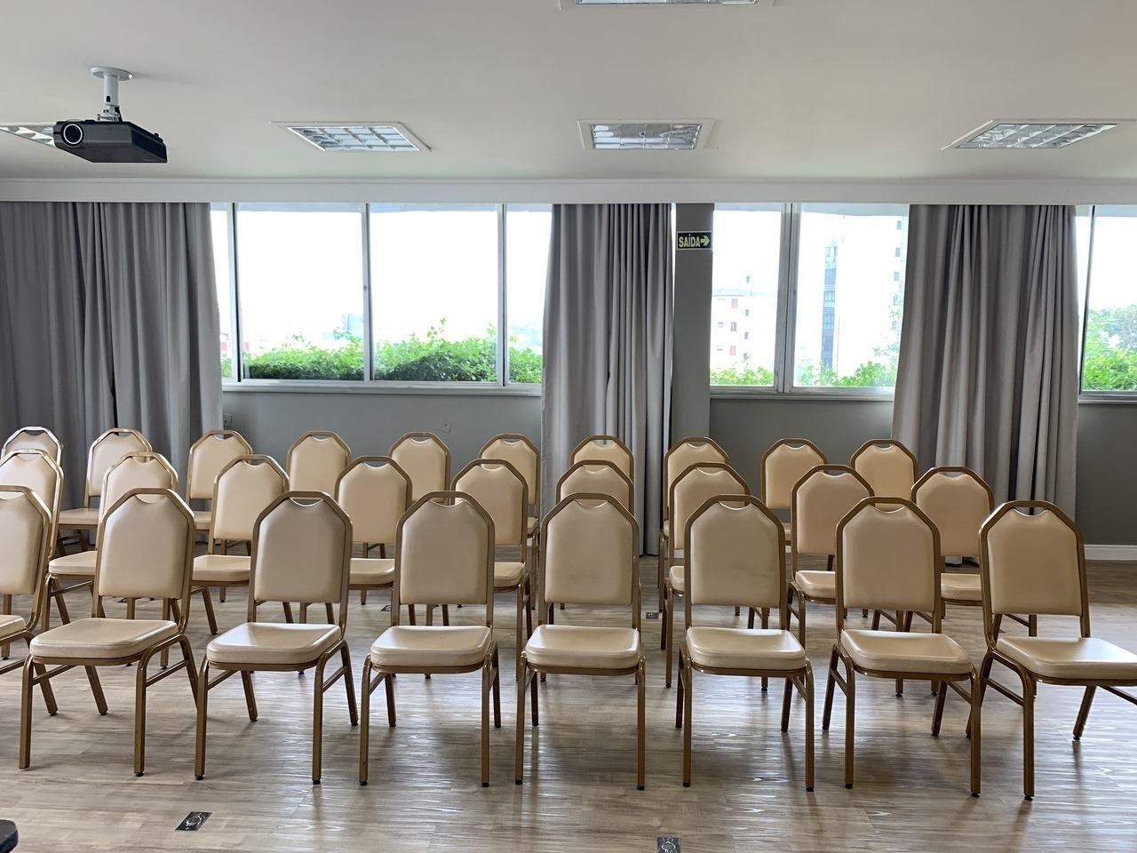 Business Hotel 3*