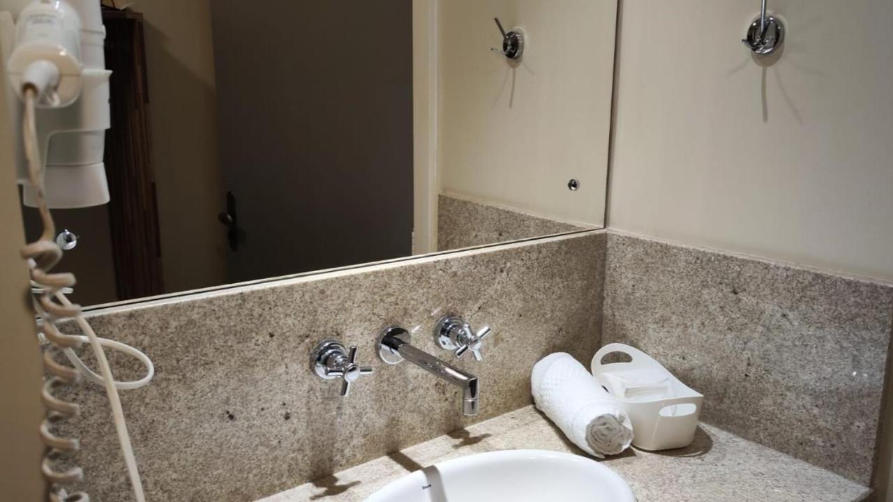 Business Hotel 3*